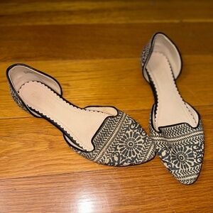 Cute business woman flats